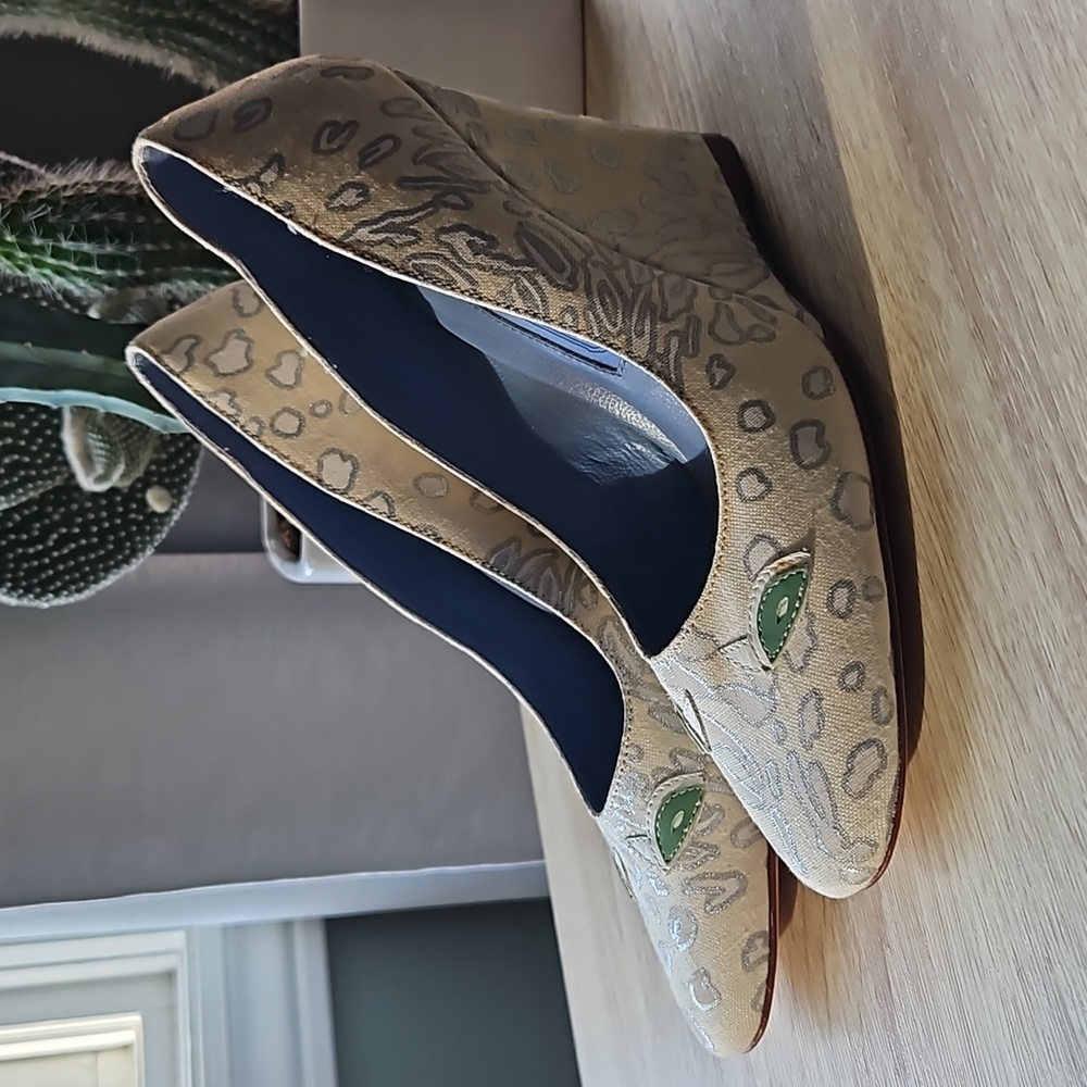 Ashley Dearborn KITTY WHITE  Rare Leather Almond Toe Wedge Heel